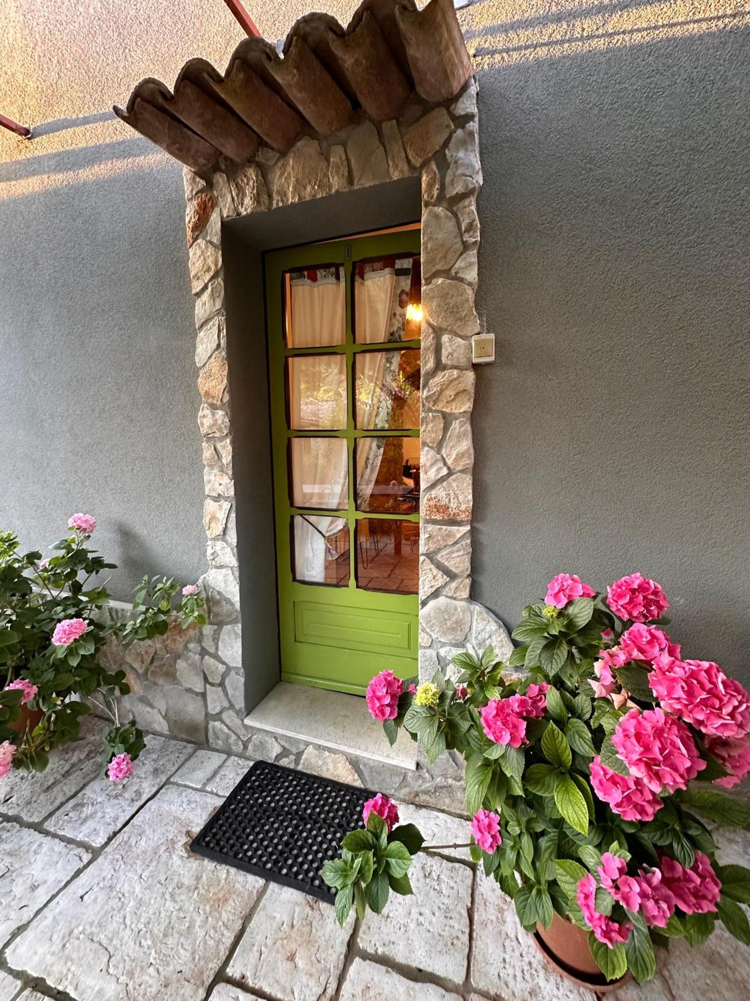 Apartments Cvita Veli Losinj Luaran gambar
